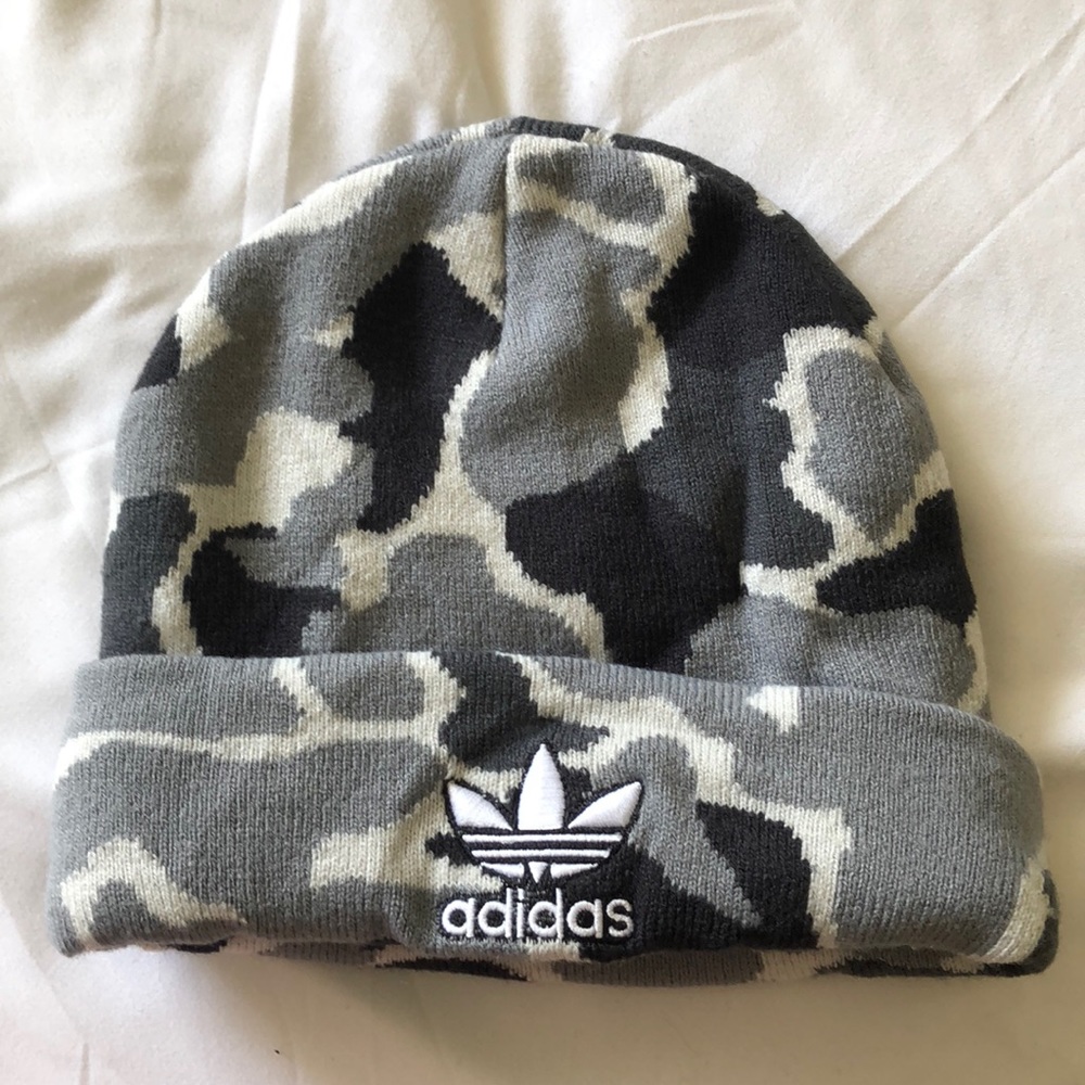 Adidas camo beanie